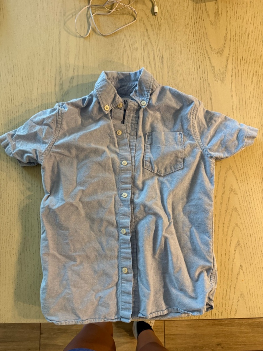 GAP Light Blue Short-Sleeve Button-Down Shirt